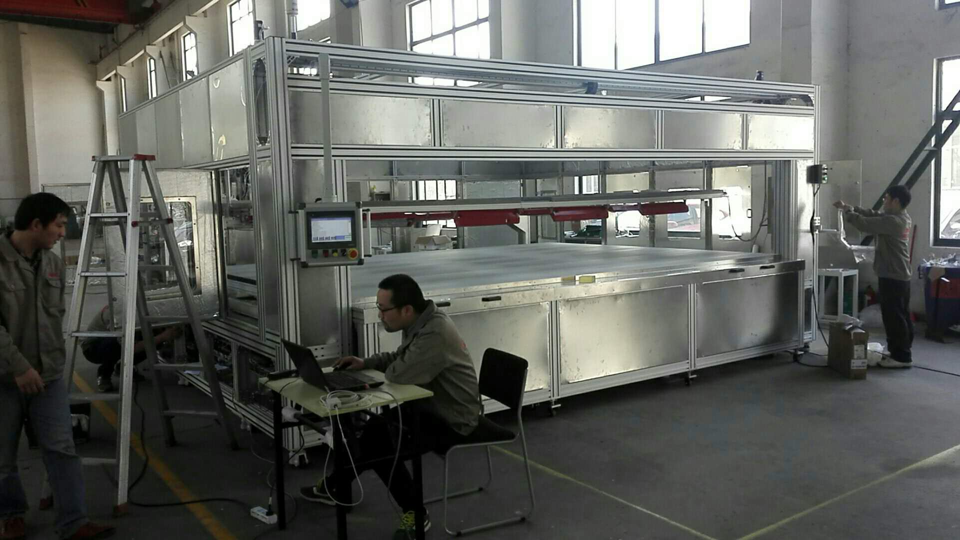 航天產品生產線恒溫噴膠防爆工作站