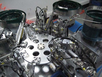 汽车门铰链装配生产线